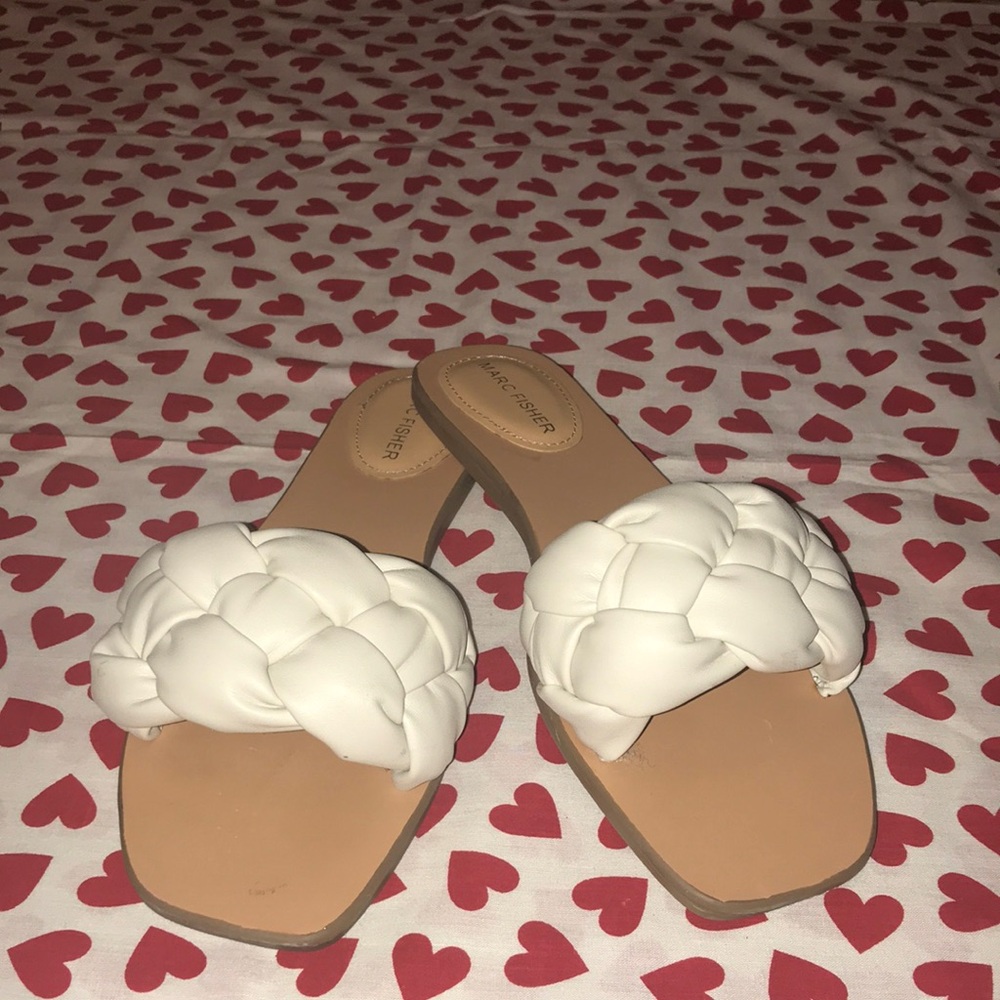Cream Marc fisher  Braided Slide Sandals (9.5)